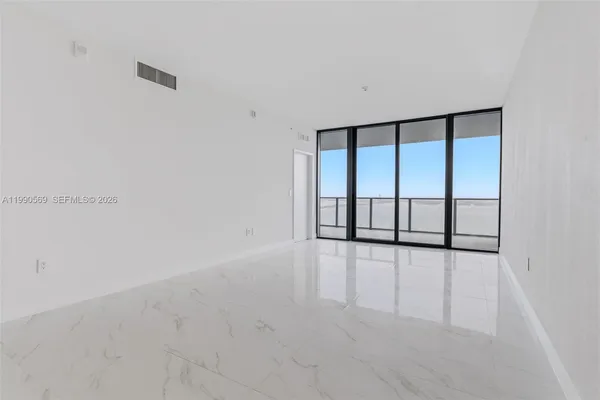 $8,800 | 711 Northeast 23rd Terrace, Unit 3906, Miami, FL 33137