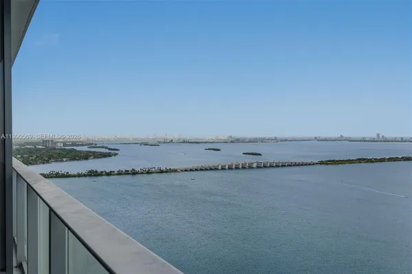 $8,800 | 711 Northeast 23rd Terrace, Unit 3906, Miami, FL 33137