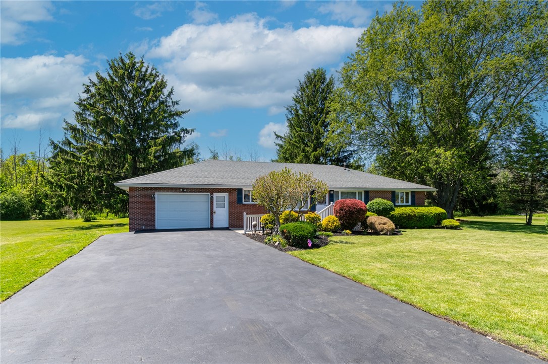 6075 Arbor Road Ontario, NY 14519 - Photo 1 of 27 Welcome to 6075 Arbor Rd!