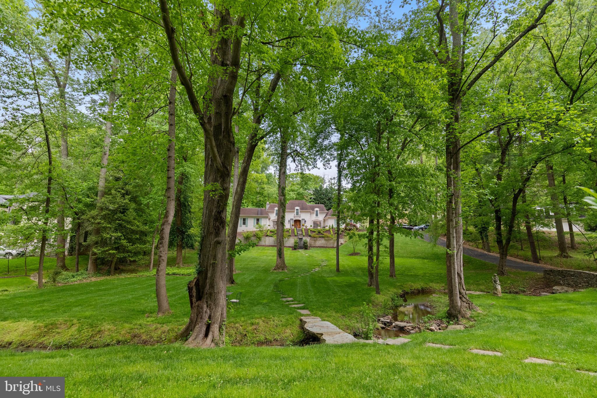 8751 Brook Road McLean, VA 22102 - Photo 3 of 103