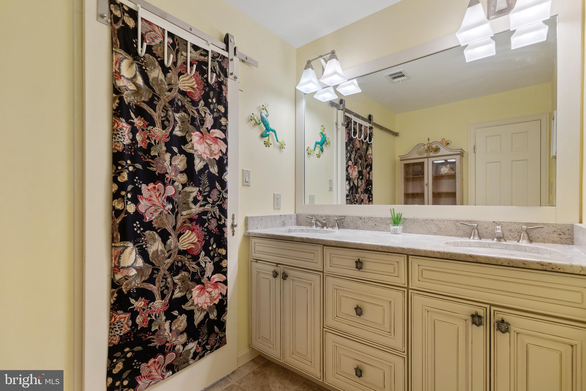 8751 Brook Road McLean, VA 22102 - Photo 39 of 103