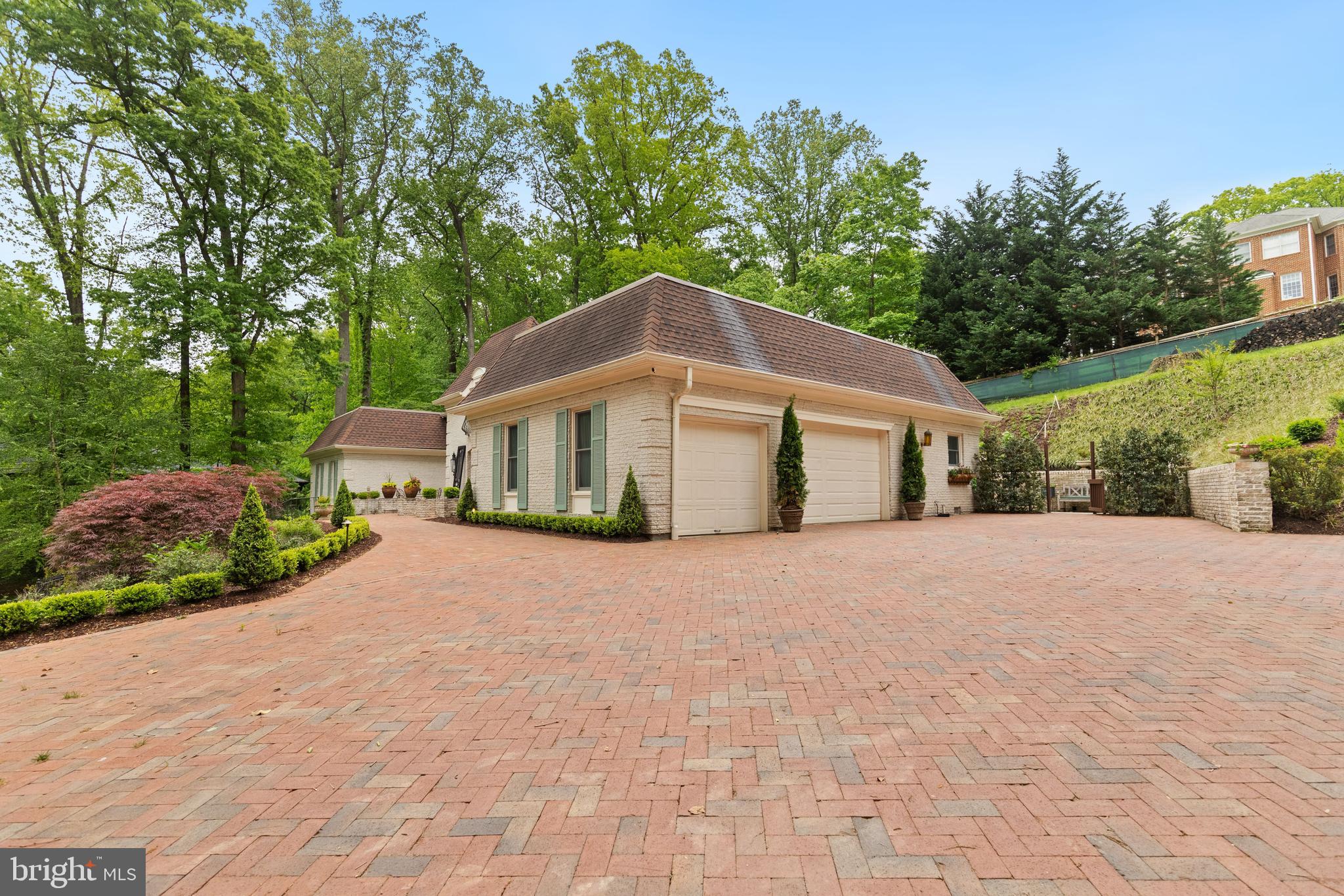 8751 Brook Road McLean, VA 22102 - Photo 73 of 103