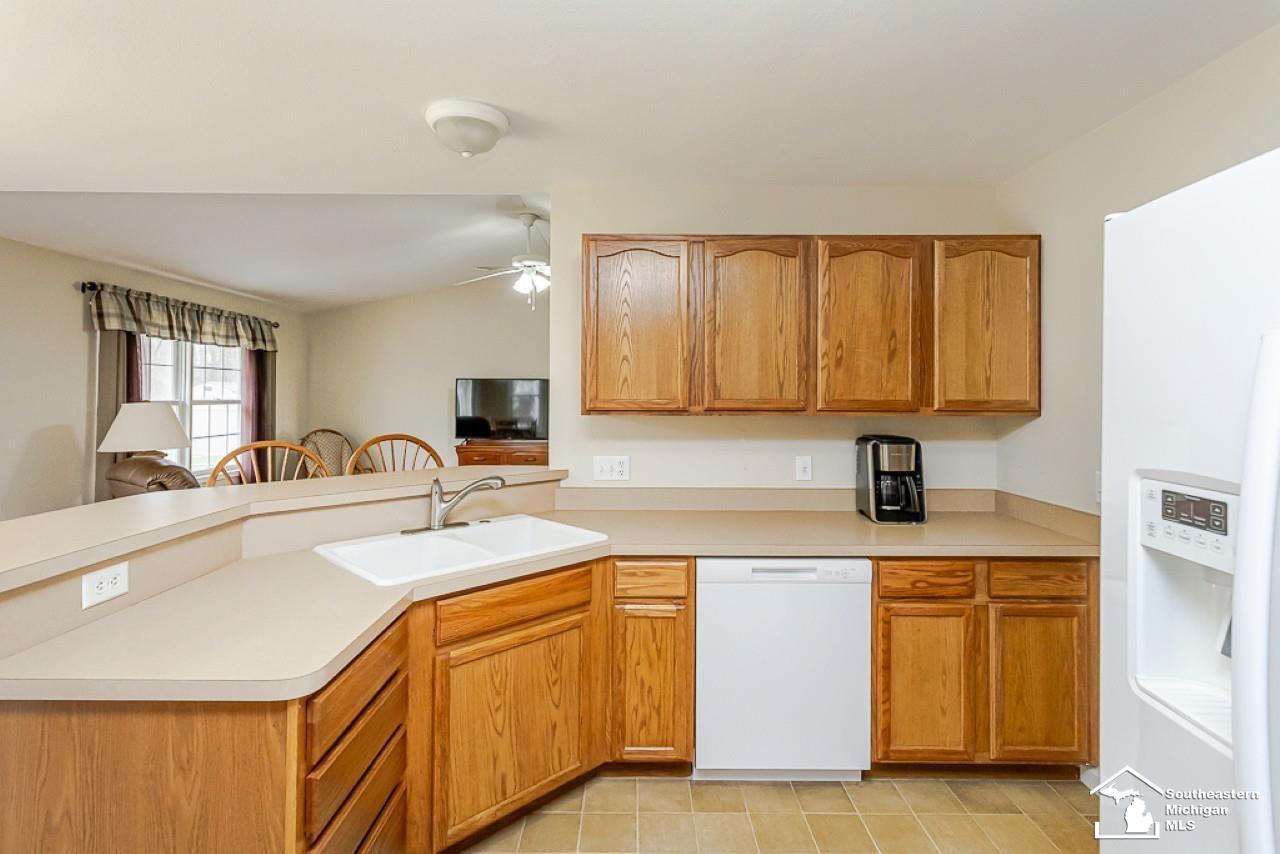 1897 Allan Street Adrian, MI 49221 - Photo 12 of 32