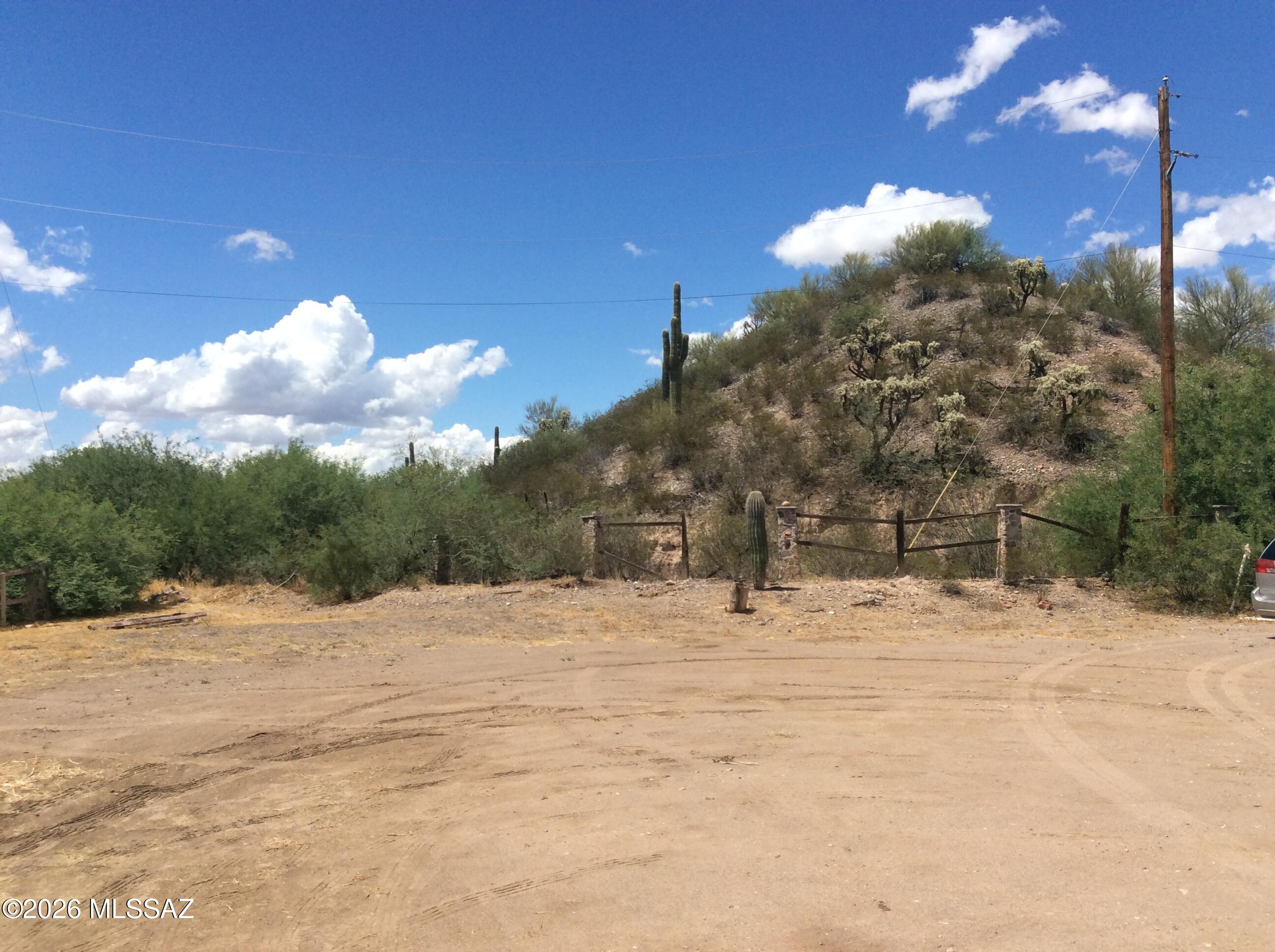 19945 South River Road Mammoth, AZ 85618 - Photo 11 of 18 IMG_3545