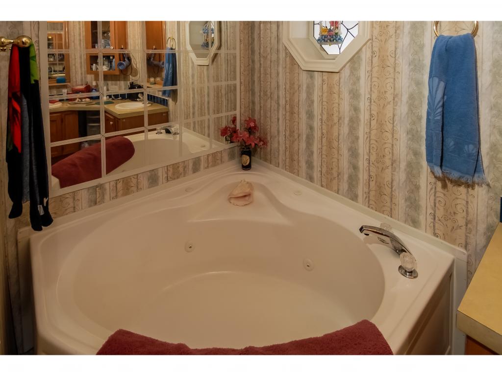 13 Rita Derry, NH 03038 - Photo 11 of 15