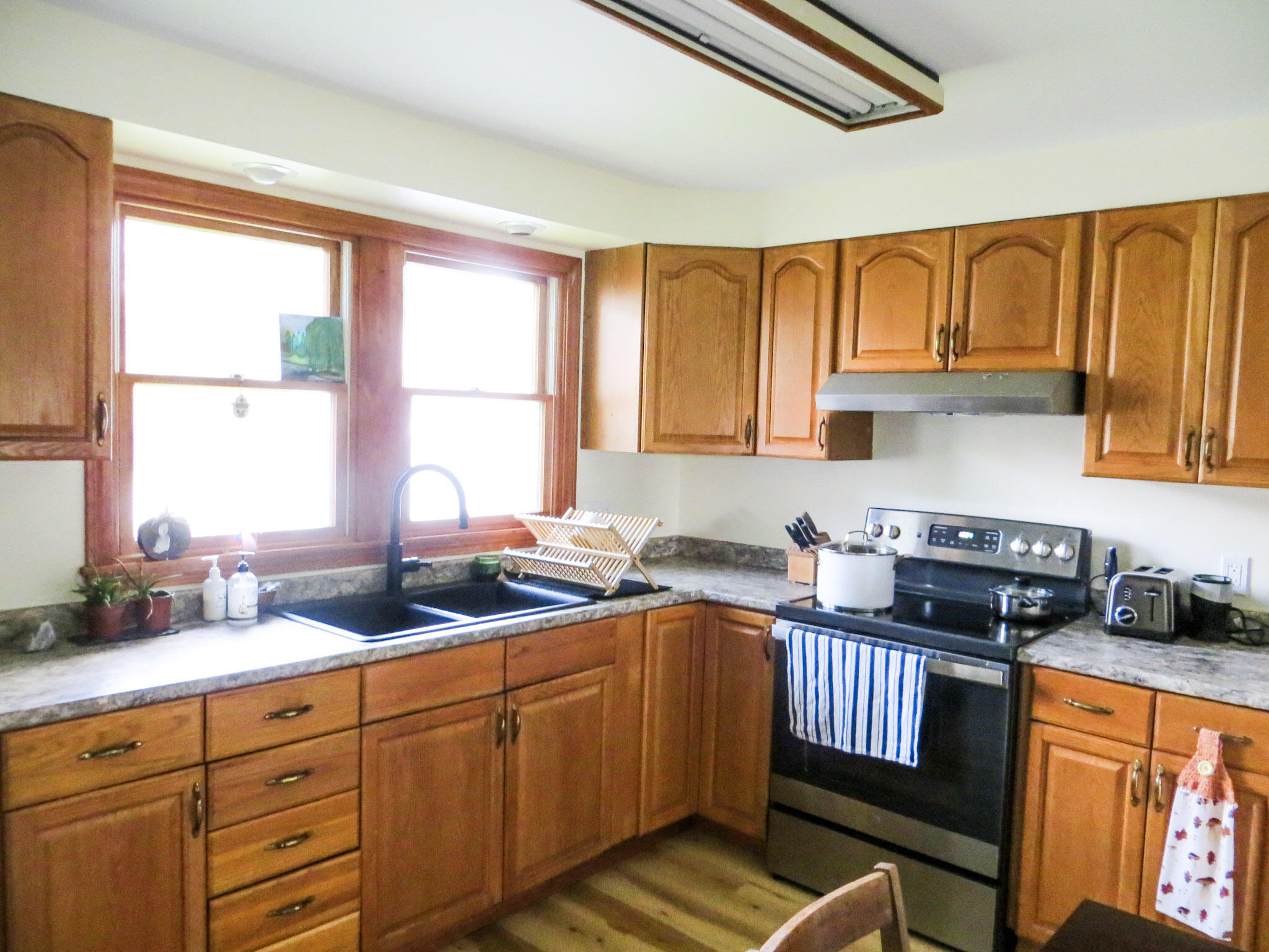 70 Mt Desert Drive Bangor, ME 04401 - Photo 8 of 50 IMG_0360