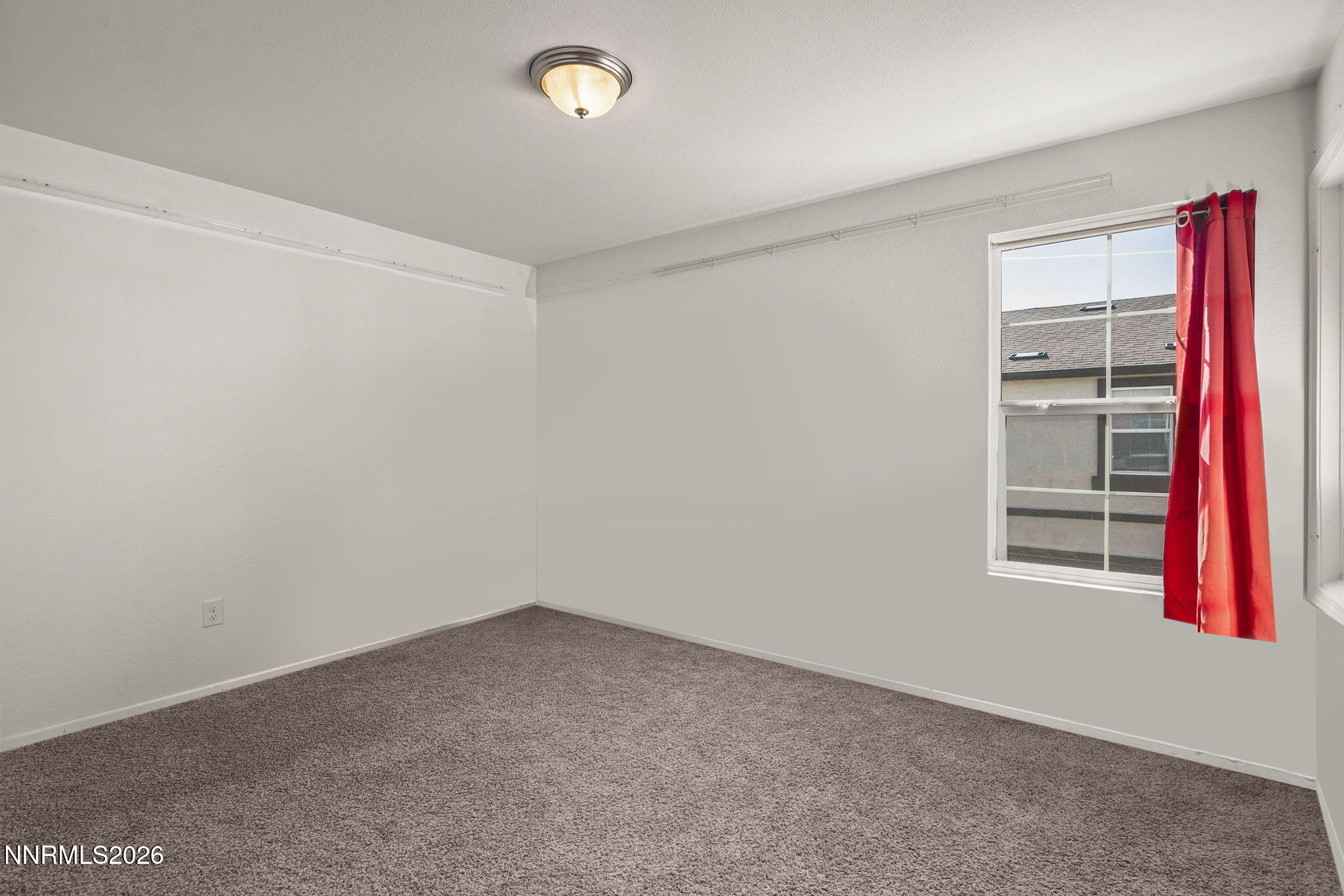 9526 Nautical Mile Road Reno, NV 89506 - Photo 19 of 23 13-web-or-mls-19-print-_DSC0472