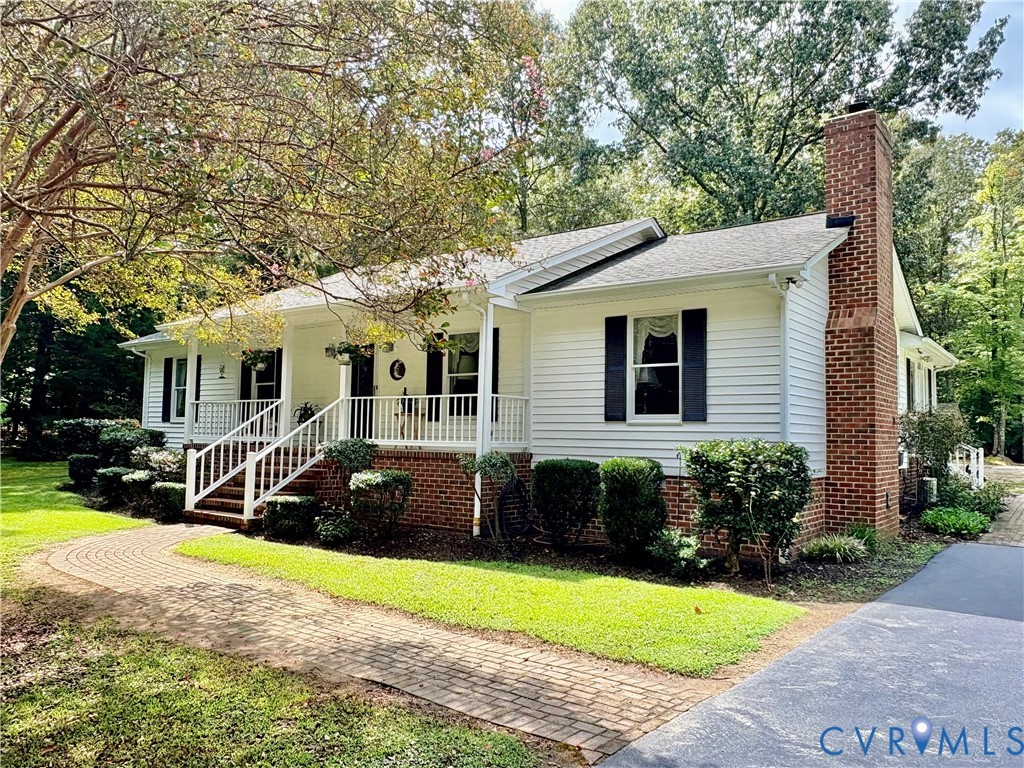 8700 Historical Path Road New Kent, VA 23124 - Photo 1 of 10 Gallery Image 1