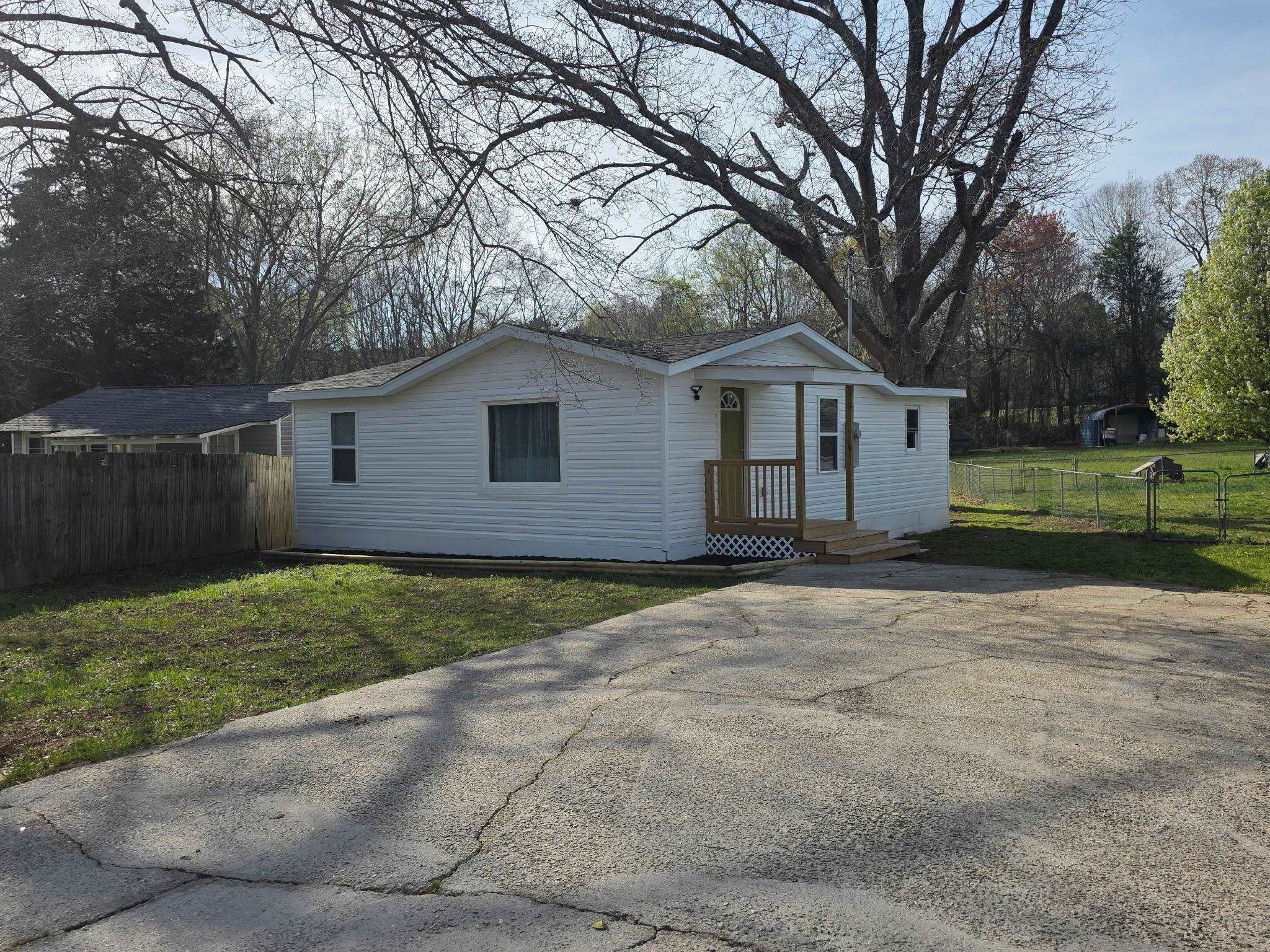 507 Wingo Road Roebuck, SC 29376 - Photo 2 of 23