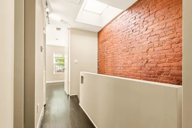 $4,900 | 526 Manila Avenue, Unit 2, Jersey City, NJ 07302