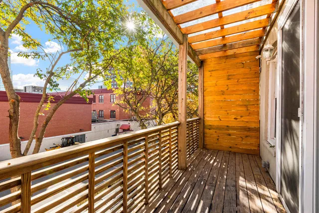 $4,900 | 526 Manila Avenue, Unit 2, Jersey City, NJ 07302