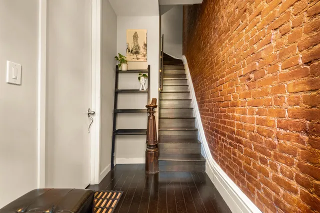 $4,900 | 526 Manila Avenue, Unit 2, Jersey City, NJ 07302