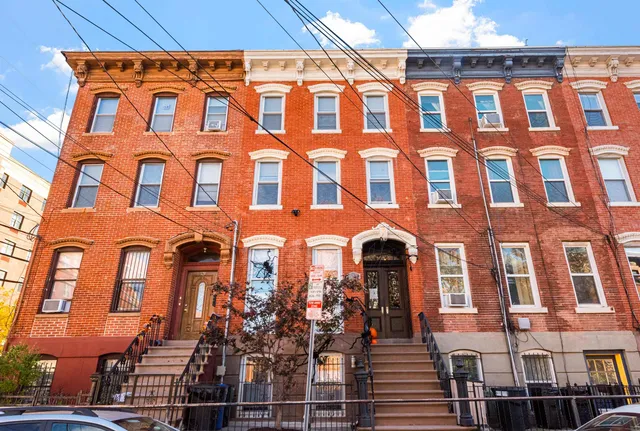 $4,900 | 526 Manila Avenue, Unit 2, Jersey City, NJ 07302