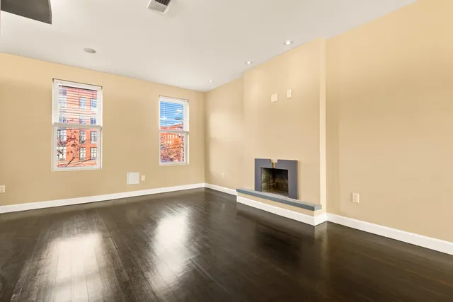 $4,900 | 526 Manila Avenue, Unit 2, Jersey City, NJ 07302