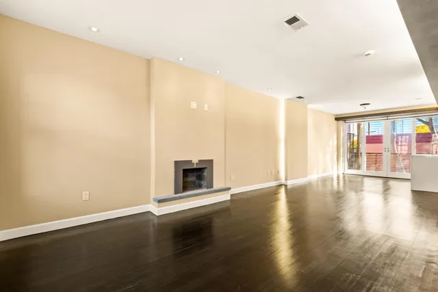 $4,900 | 526 Manila Avenue, Unit 2, Jersey City, NJ 07302