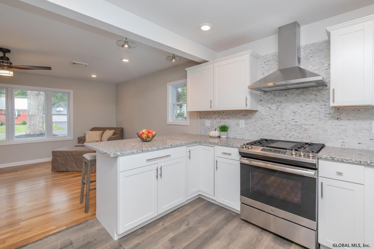 9 Wellington Road Bethlehem, NY 12054 - Photo 12 of 41 Photo 12
