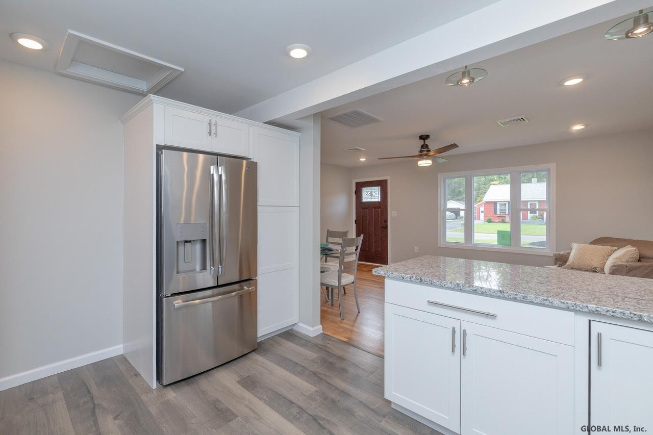 9 Wellington Road Bethlehem, NY 12054 - Photo 15 of 41 Photo 15