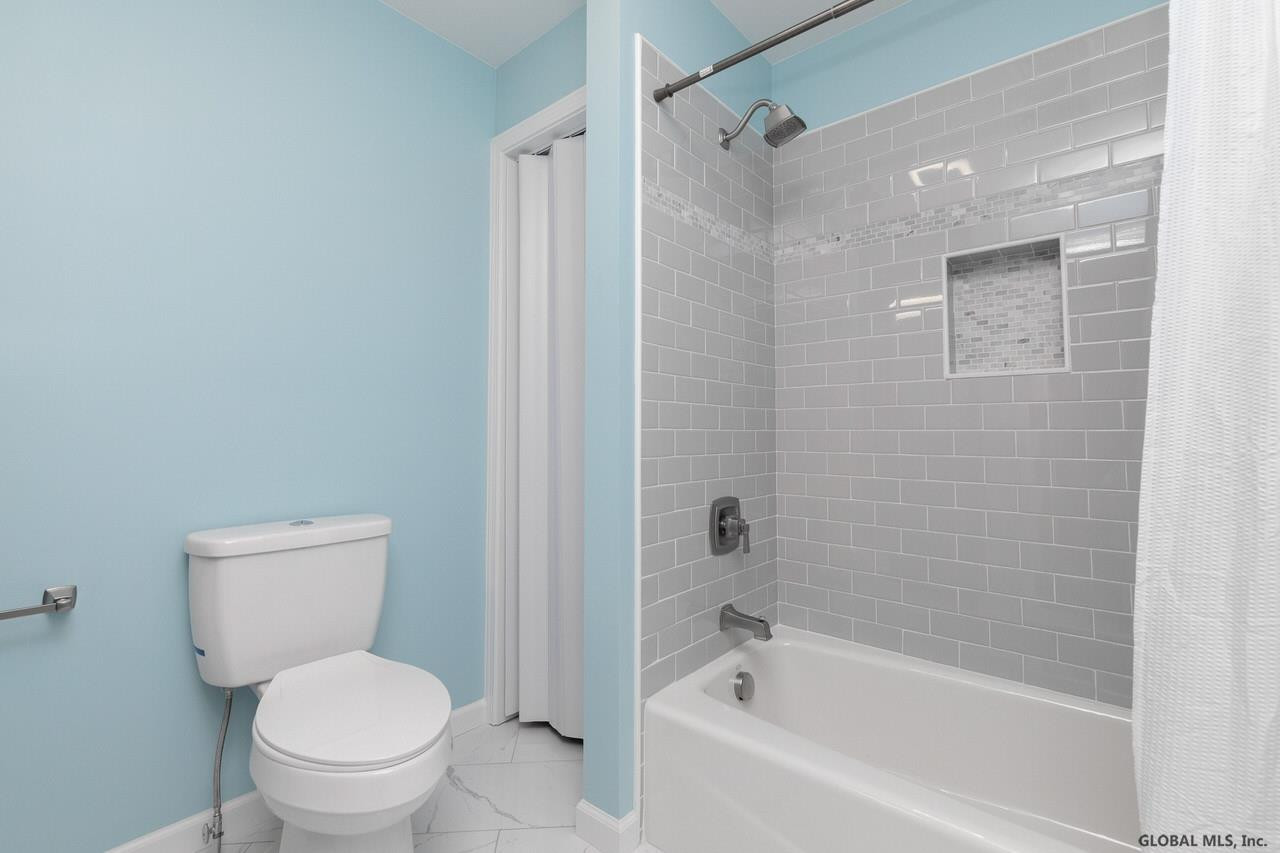 9 Wellington Road Bethlehem, NY 12054 - Photo 32 of 41 Photo 32