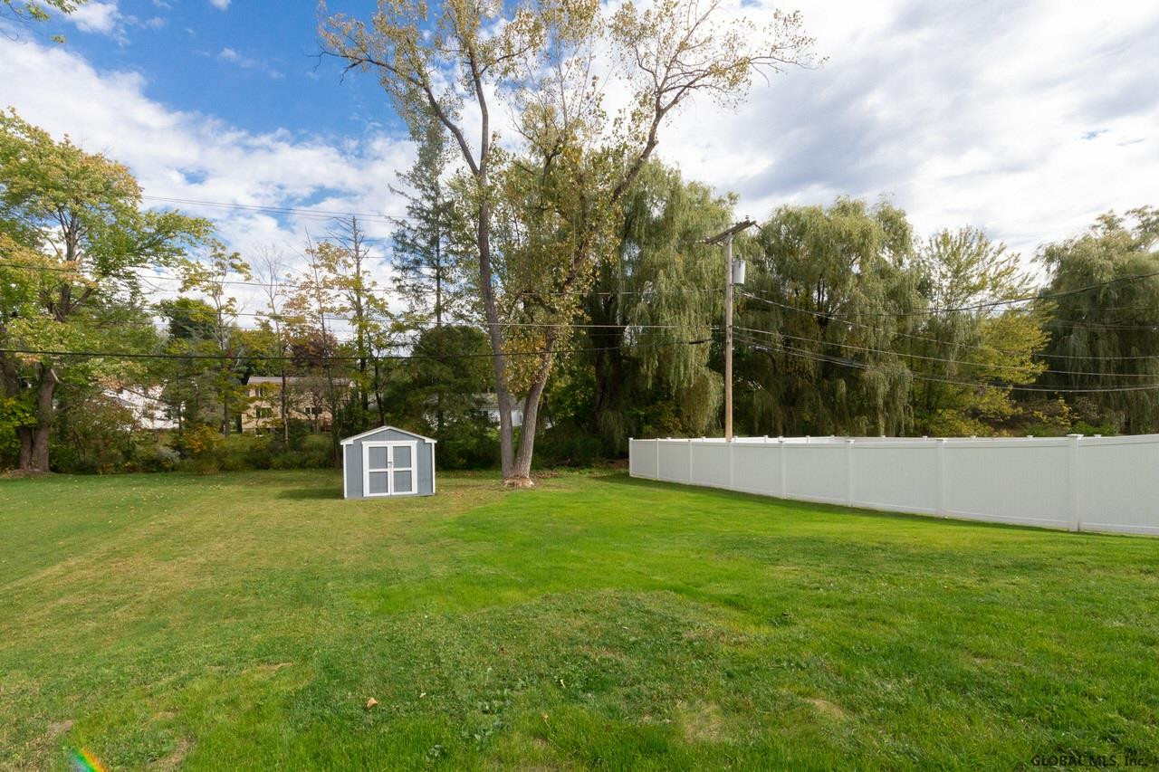 9 Wellington Road Bethlehem, NY 12054 - Photo 39 of 41 Photo 39