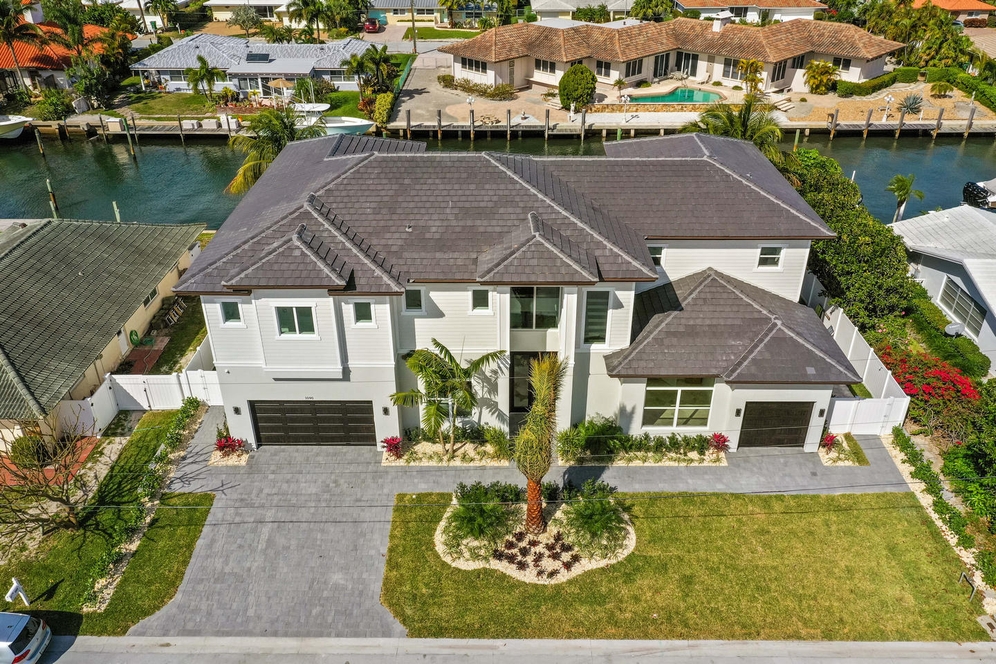 1090 Powell Drive Riviera Beach, FL 33404 - Photo 32 of 67 p3996341_3296375738_6