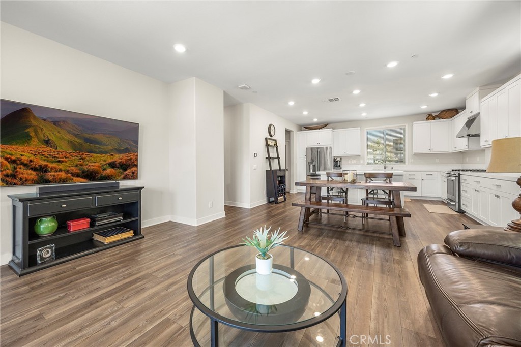204 Keeper Irvine, CA 92618 - Photo 9 of 29