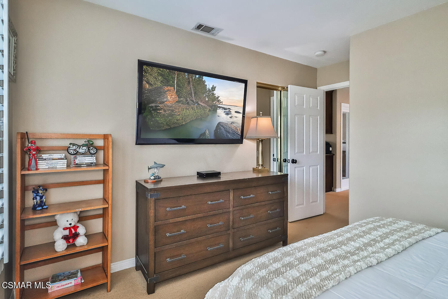 963 Corte Augusta Camarillo, CA 93010 - Photo 32 of 52 hBedroom1-2