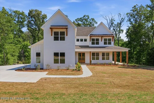 $969,000 | 137 View Pointe Drive, Clinton, MS 39056