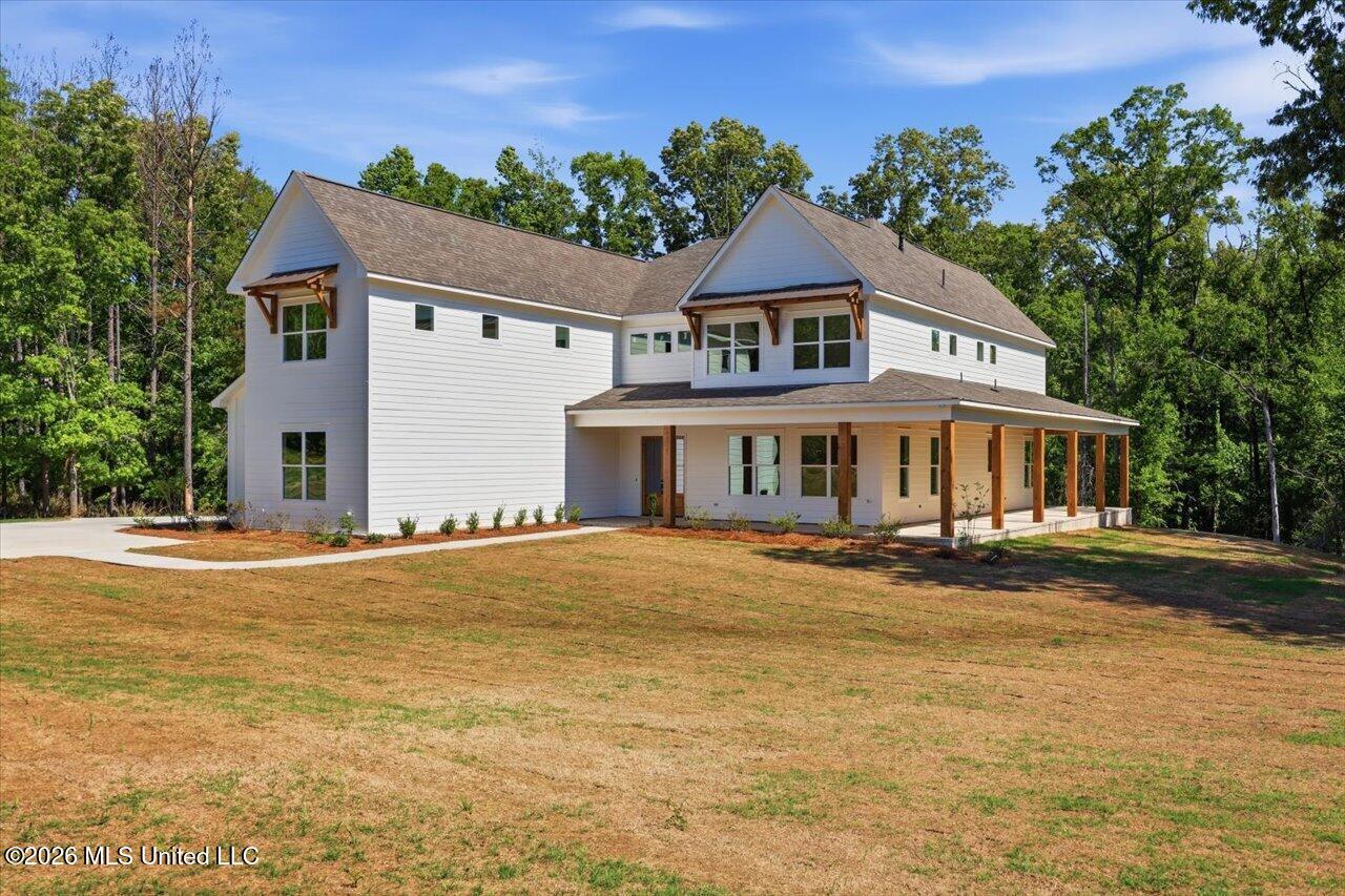 137 View Pointe Drive Clinton, MS 39056 - Photo 2 of 67 02-135 Viewpointe Drive _ Hometoursms.co