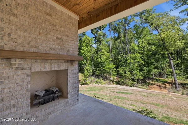 $969,000 | 137 View Pointe Drive, Clinton, MS 39056
