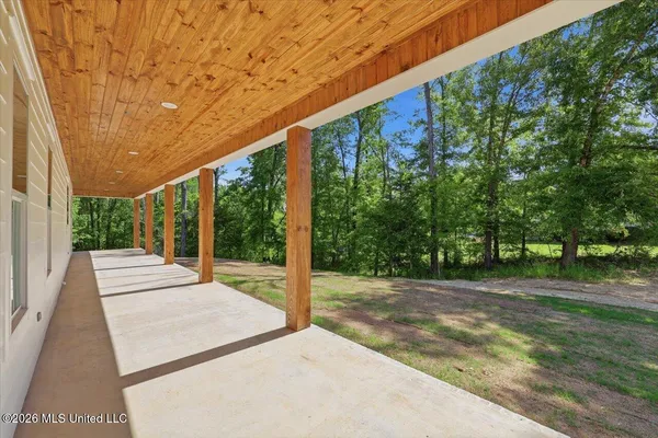 $969,000 | 137 View Pointe Drive, Clinton, MS 39056