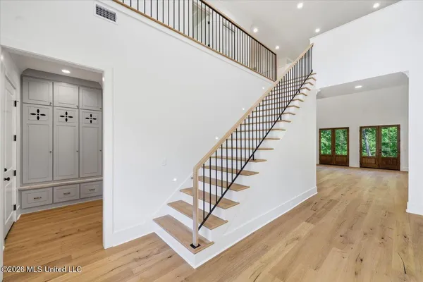 $969,000 | 137 View Pointe Drive, Clinton, MS 39056