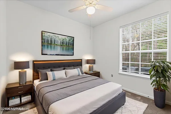 a view of empty room with window