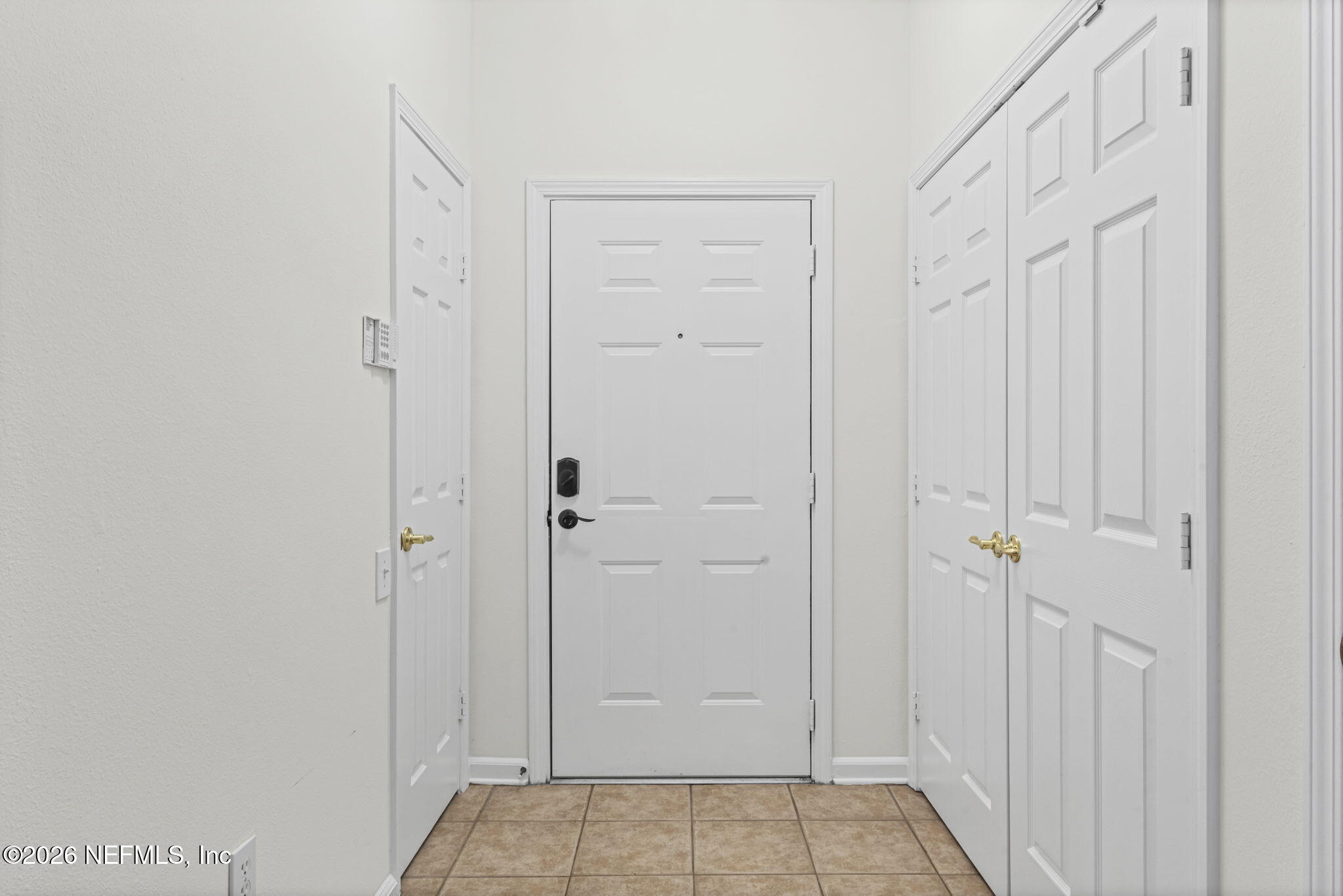 10550 Baymeadows Road, Unit 601 Jacksonville, FL 32256 - Photo 4 of 37 Entryway