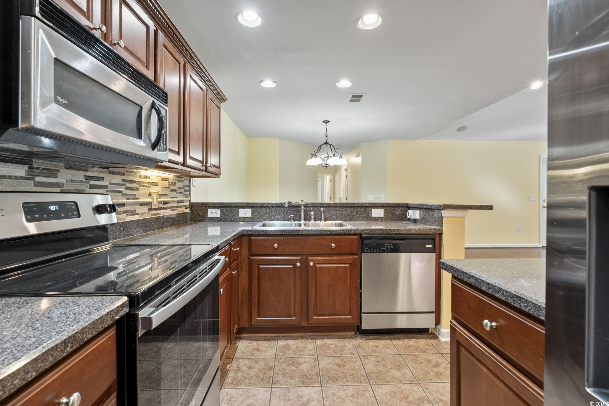 17 Pistachio Loop, Unit H Murrells Inlet, SC 29576 - Photo 10 of 40 Gallery Image 10