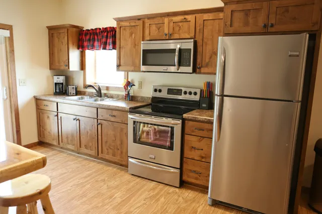 $269,000 | 30424 410th Street, Unit 2(SHARE 1) CIC#98, Dent, MN 56528