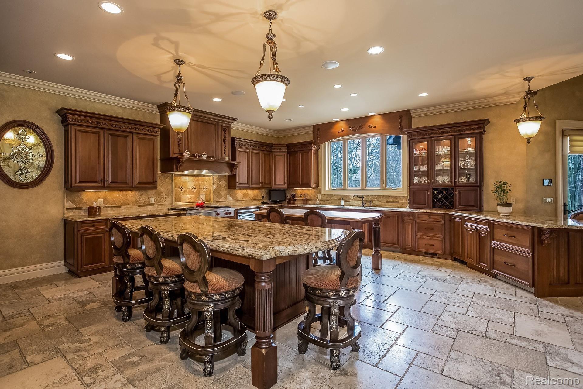 1310 Orchard Ridge Road Bloomfield Hills, MI 48304 - Photo 13 of 52 12 - KITCHEN.jpg