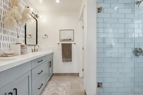 $2,949,999 | 835 Beryl Street, San Diego, CA 92109