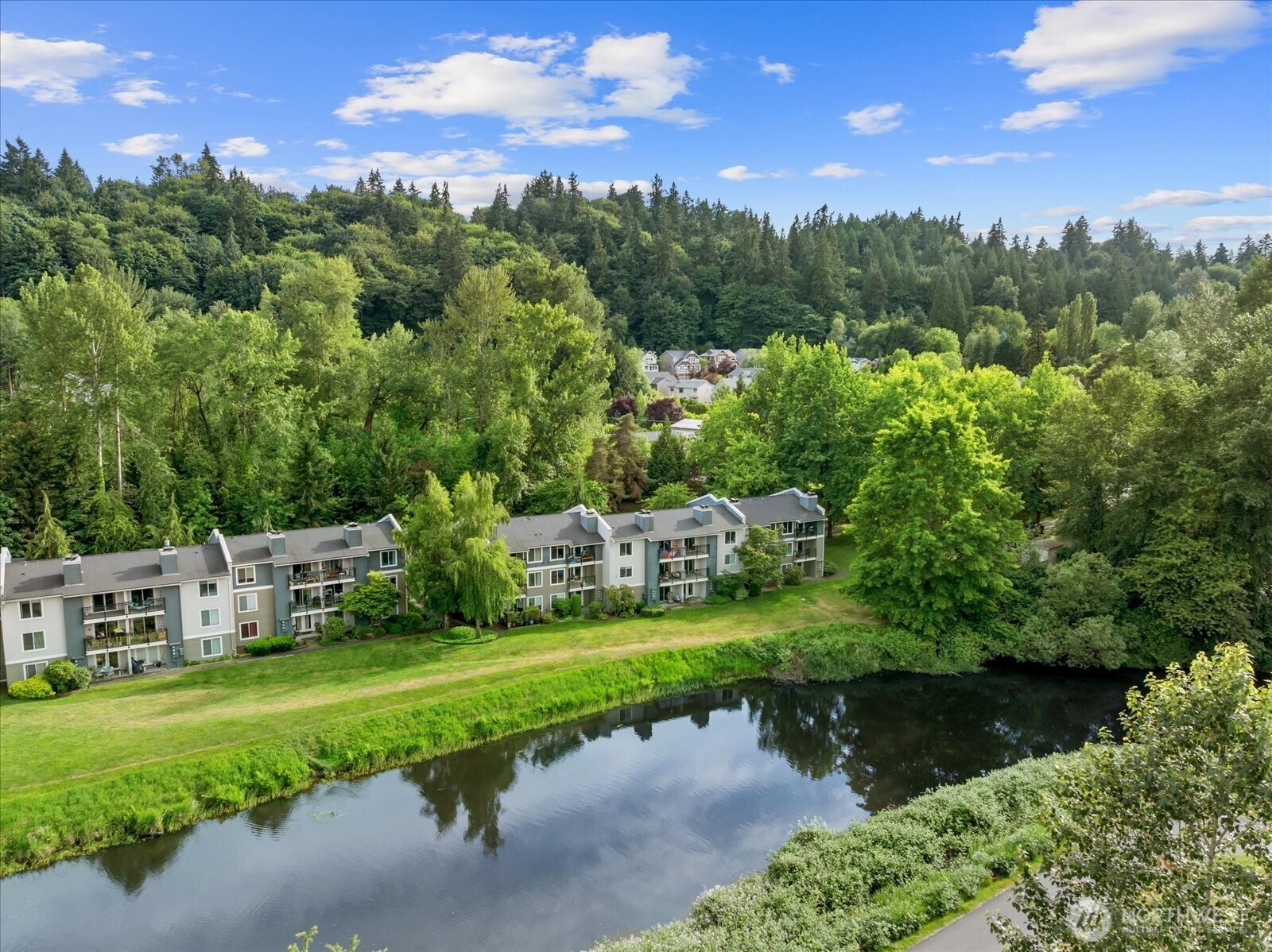 10822 East Riverside Drive, Unit A303 Bothell, WA 98011 - Photo 31 of 35