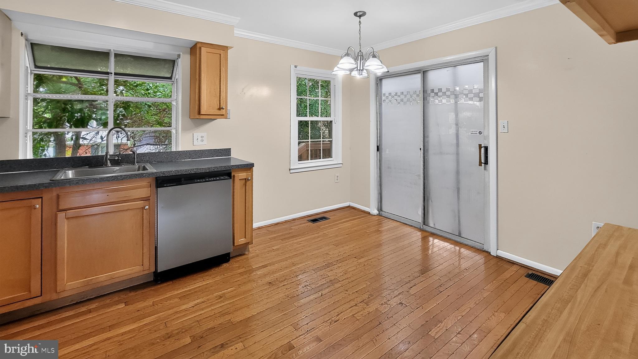 13100 North Point Lane Laurel, MD 20708 - Photo 10 of 46 Gallery Image 10