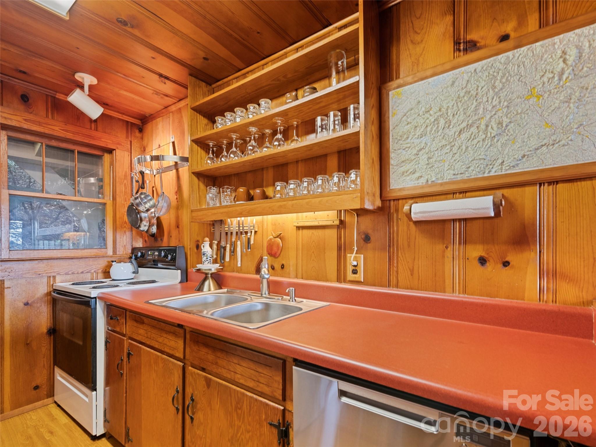 104 The High Road Waynesville, NC 28786 - Photo 21 of 42 Gallery Image 21