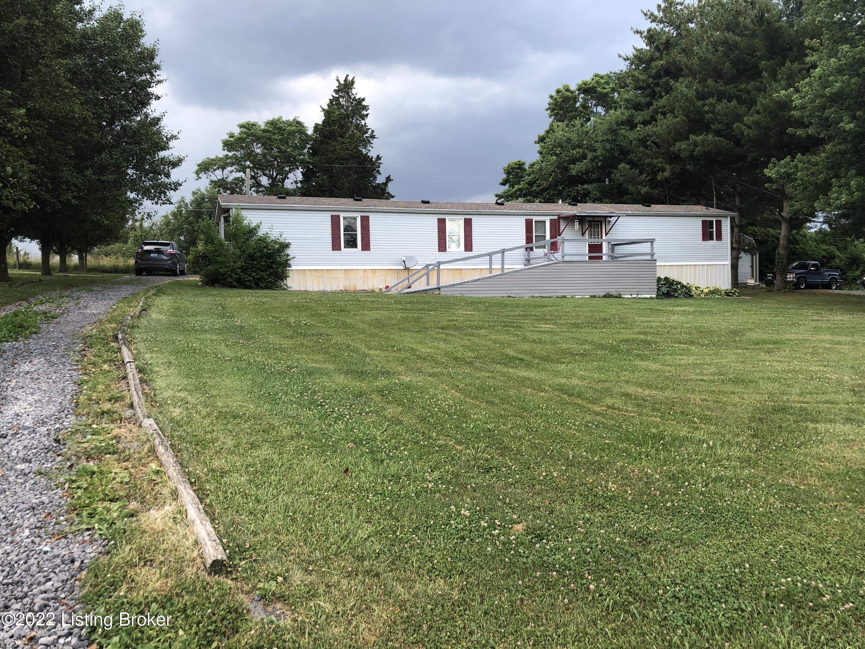 283 Summit Road Campbellsburg, KY 40011 - Photo 1 of 25 HyHwGIt0SSyow0iMC3tOmg