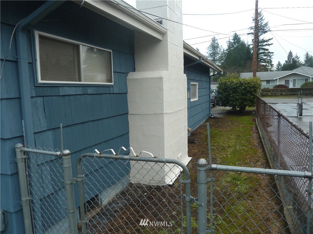 11706 Masonic Road Southwest Lakewood, WA 98498 - Photo 18 of 24 Gallery Image 18