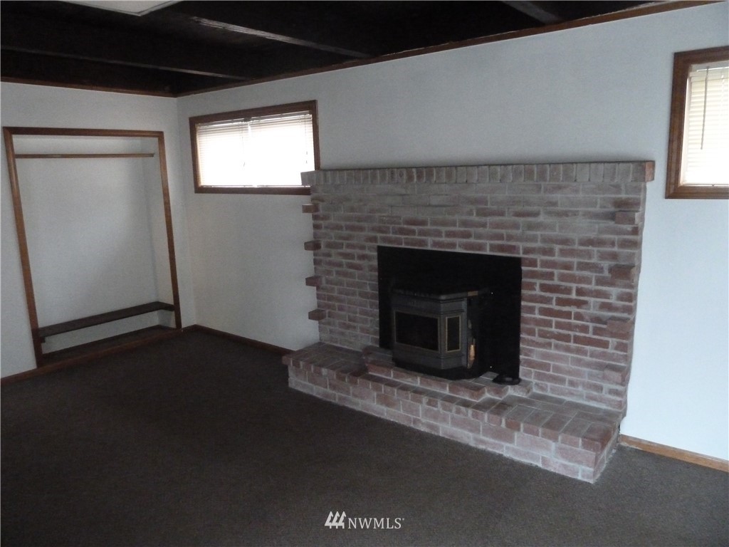 11706 Masonic Road Southwest Lakewood, WA 98498 - Photo 7 of 24 Gallery Image 7