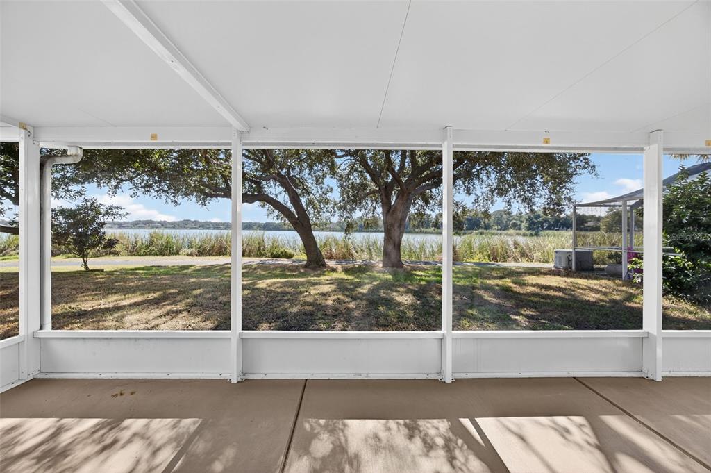 6611 Gates Pointe Way Riverview, FL 33578 - Photo 24 of 55 a view of a balcony