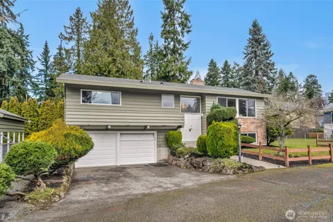 $880,000 | 17546 Fremont Avenue North, Shoreline, WA 98133