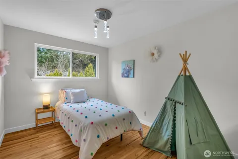 $880,000 | 17546 Fremont Avenue North, Shoreline, WA 98133