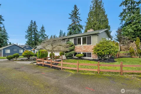 $880,000 | 17546 Fremont Avenue North, Shoreline, WA 98133