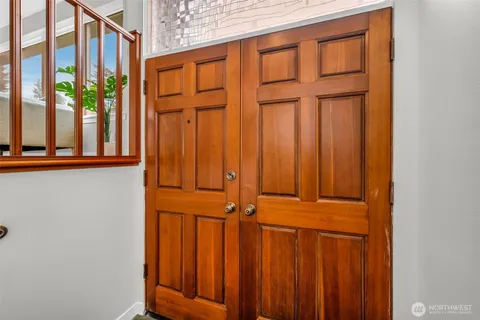 $880,000 | 17546 Fremont Avenue North, Shoreline, WA 98133