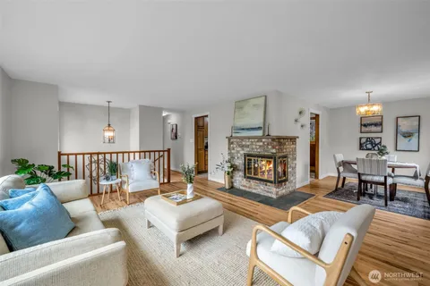 $880,000 | 17546 Fremont Avenue North, Shoreline, WA 98133