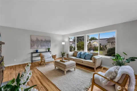 $880,000 | 17546 Fremont Avenue North, Shoreline, WA 98133